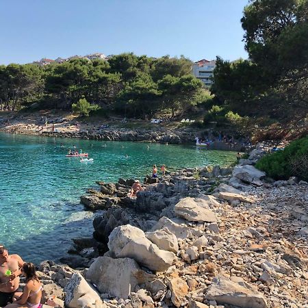 Apartments Ivanka Mali Losinj Exterior photo