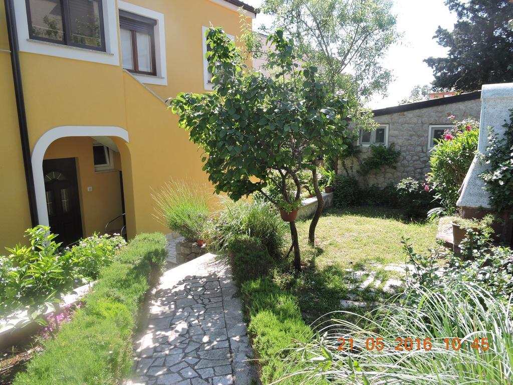 Apartments Ivanka Mali Losinj Exterior photo