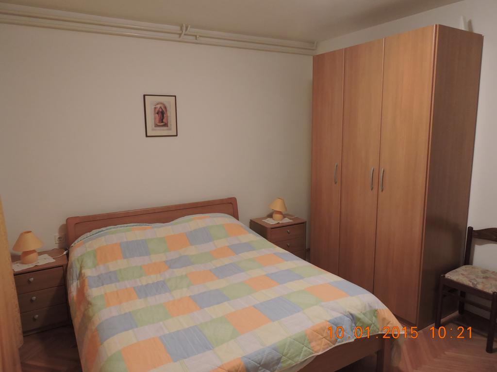 Apartments Ivanka Mali Losinj Exterior photo